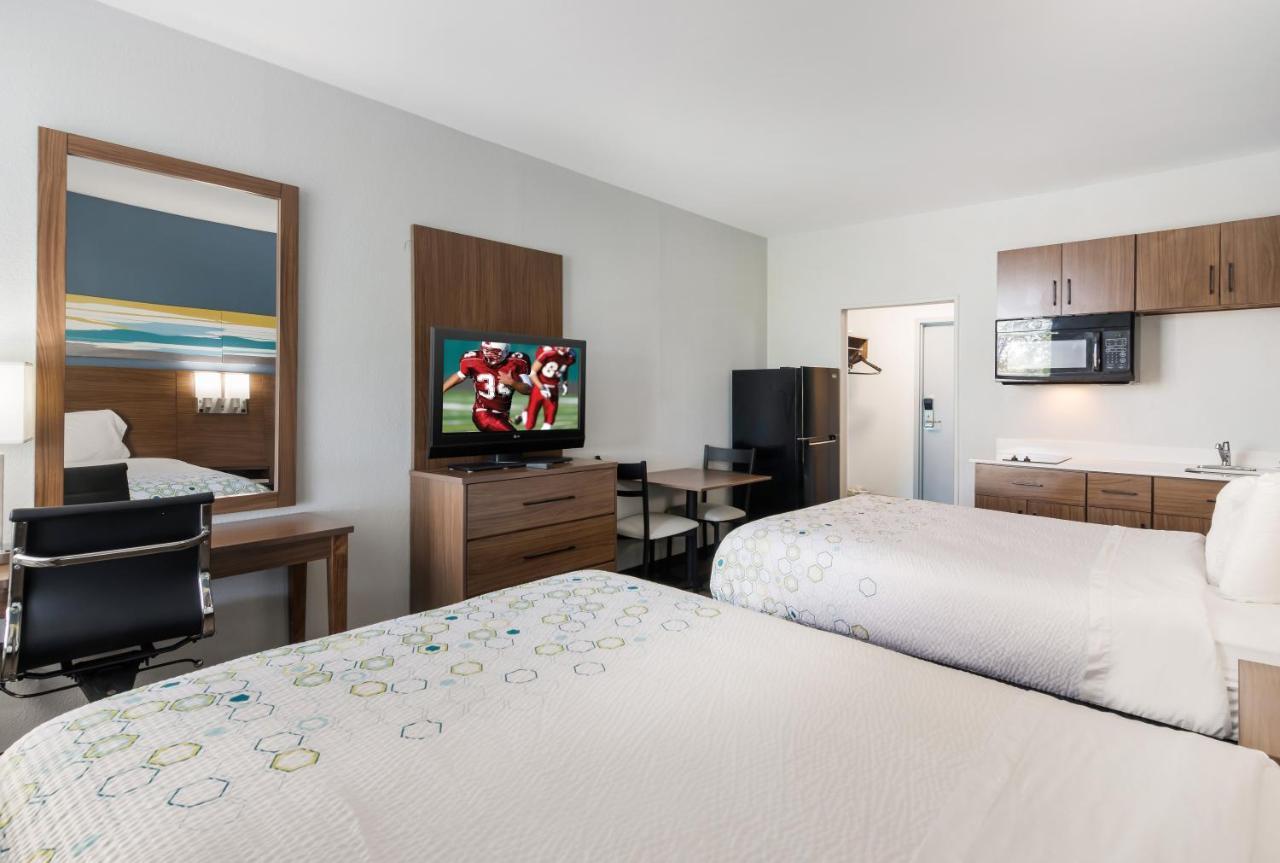 Hometowne By Red Roof - Hampton West Newport News